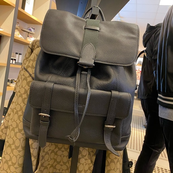 all black nike backpacks Nike Academy Soccer Backpack